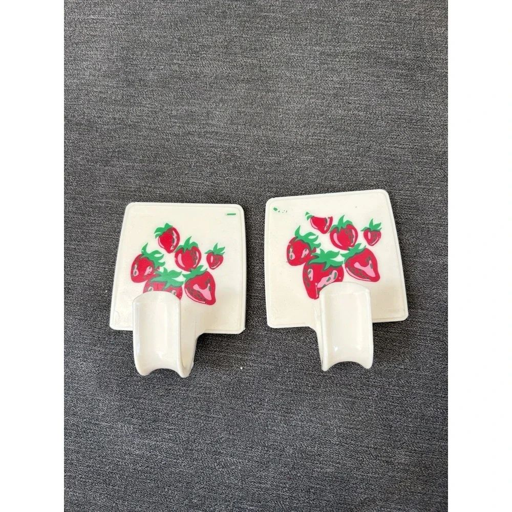 Vintage Vintage Strawberry Decal Pair Wall Farmhouse Kitchen Decor‎